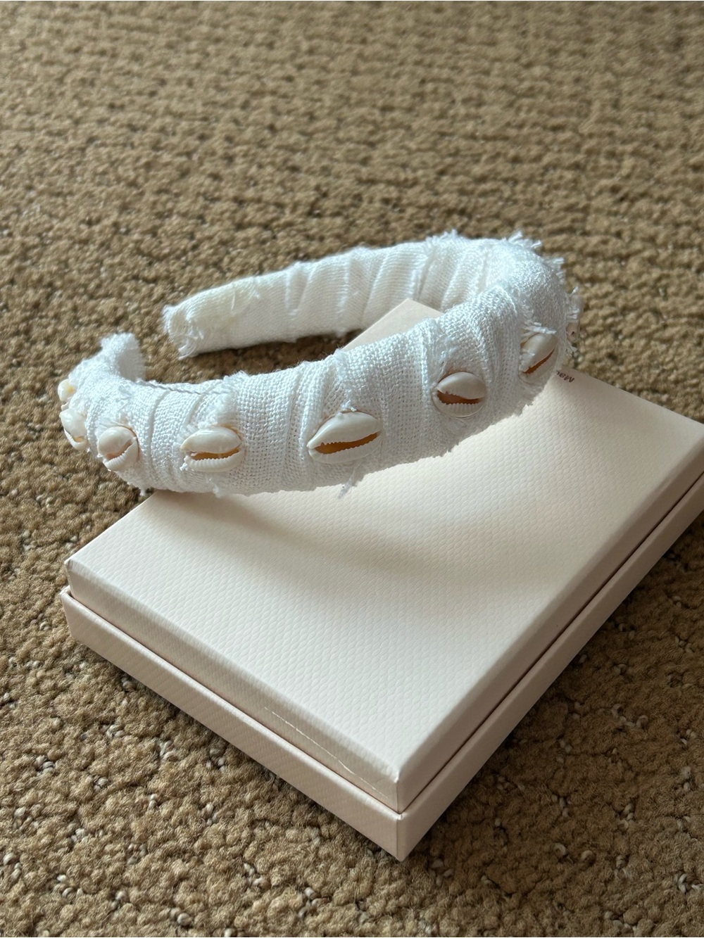 New Anthropologie cowrie shell white headband